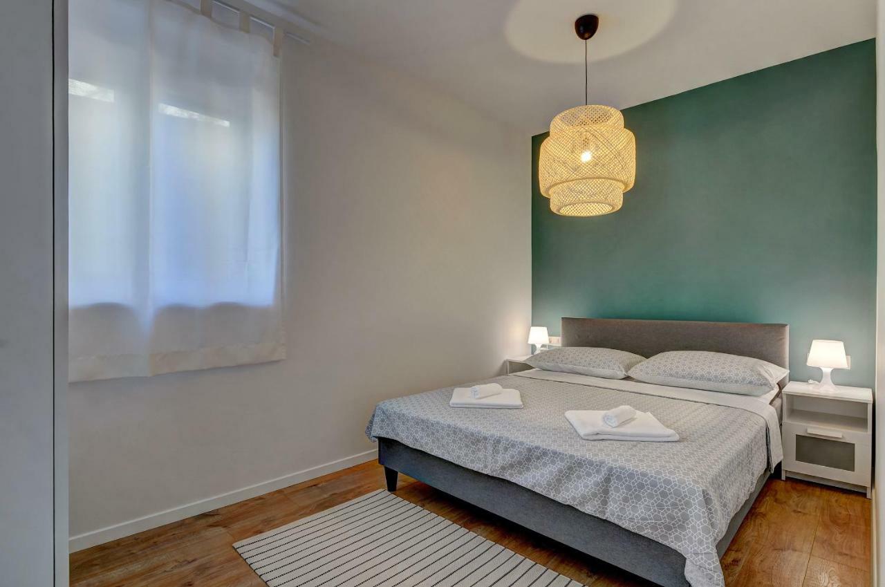 D Apartament *